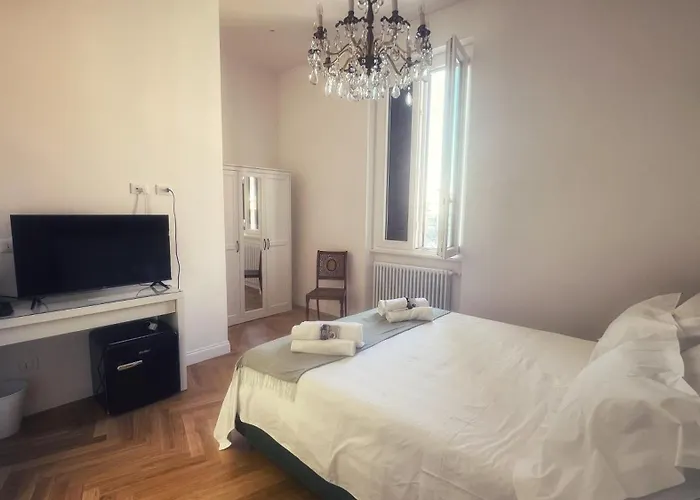 לינה וארוחת בוקר Dome View 4*